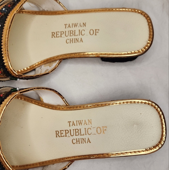 60s Gold Beaded Sandals - Picture 10 of 10